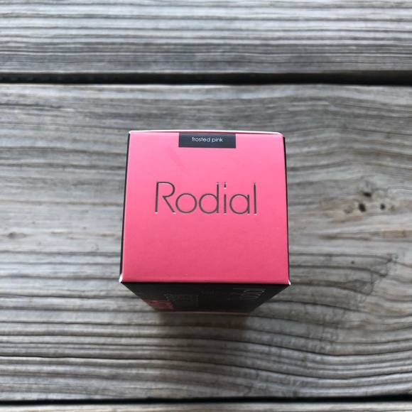 RODIAL Liquid Blush Drops in Frosted Pink - Picture 8 of 9